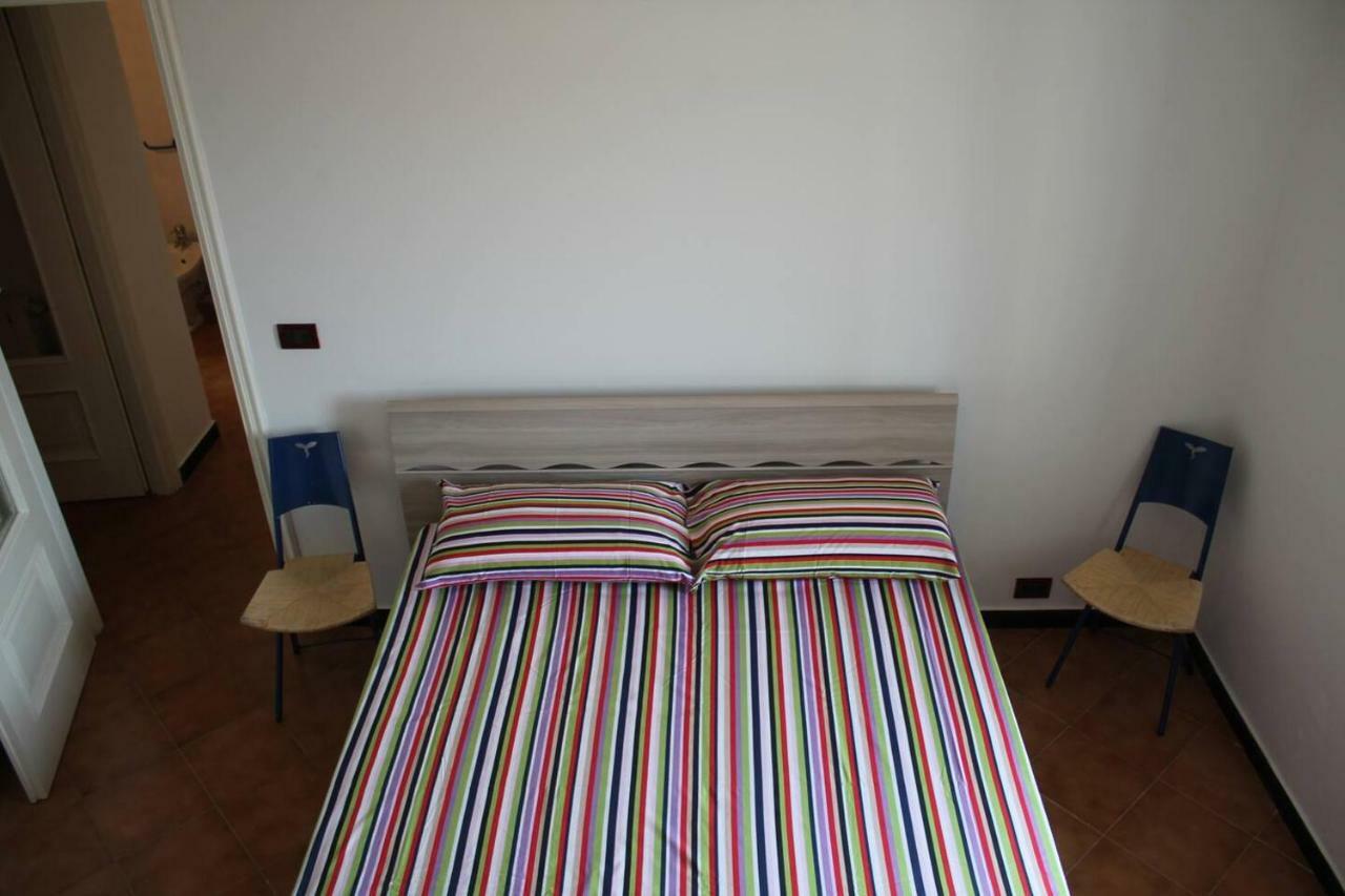 Ferienwohnung La Casetta Di Graziella Vezzi Portio Exterior foto