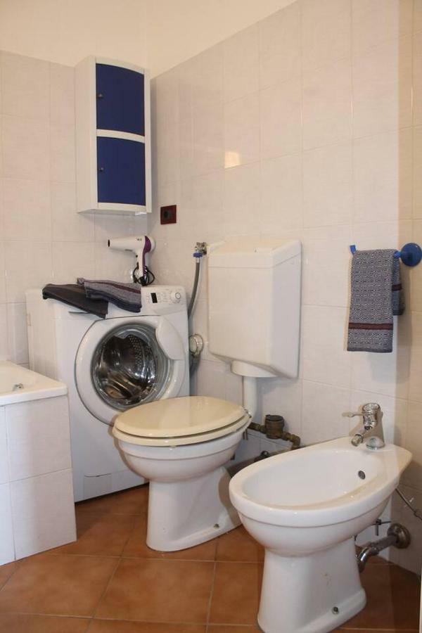 Ferienwohnung La Casetta Di Graziella Vezzi Portio Exterior foto