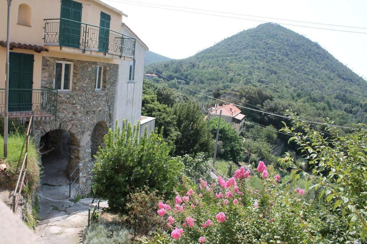 Ferienwohnung La Casetta Di Graziella Vezzi Portio Exterior foto