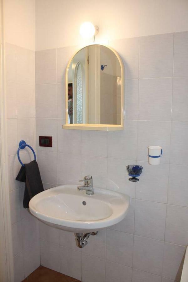 Ferienwohnung La Casetta Di Graziella Vezzi Portio Exterior foto