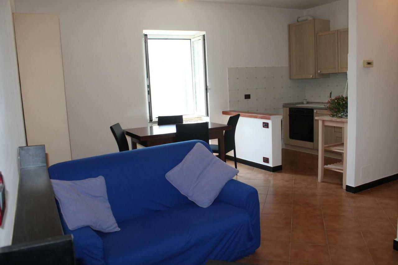 Ferienwohnung La Casetta Di Graziella Vezzi Portio Exterior foto